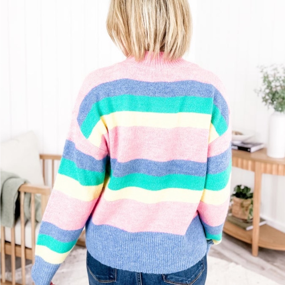 Sweater size L NWOT